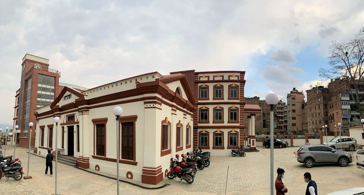 हालै पुनर्निर्माण सकिएको पाटन माविको भवन।